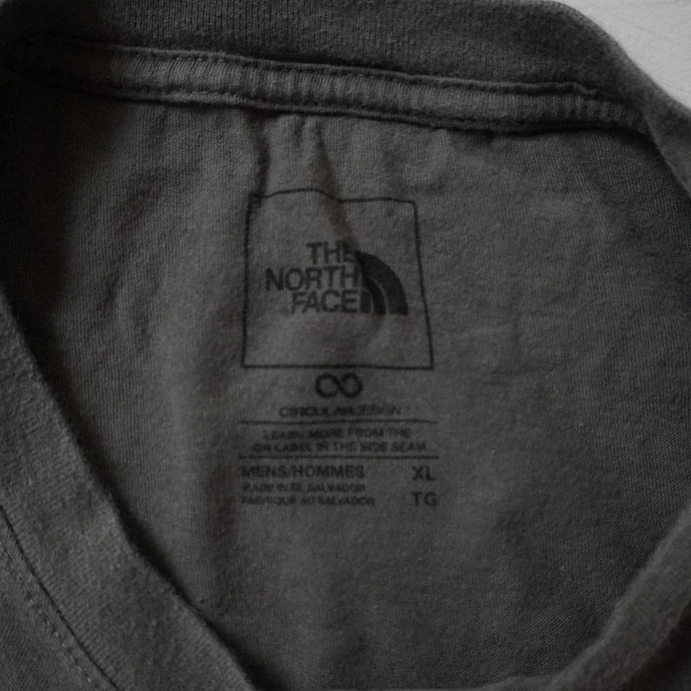 The North Face Mens XL Circular Design Graphic Logo T-Shirt Olive Green
